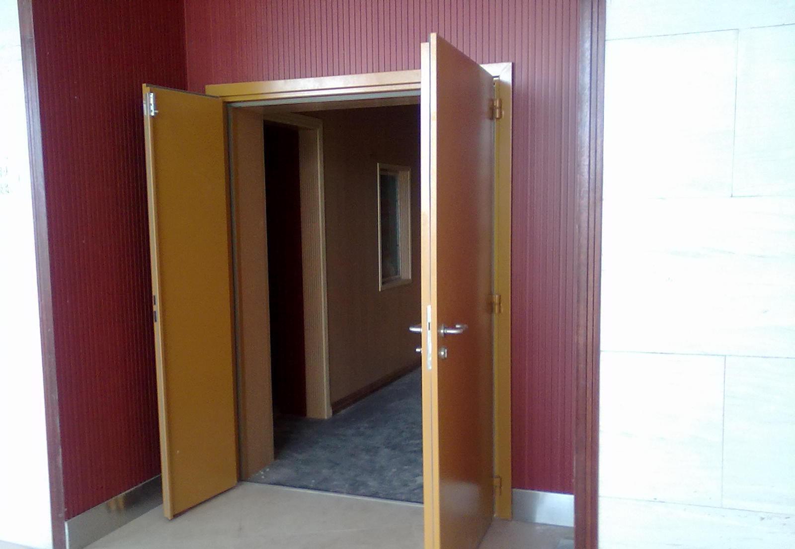 莞酈隔音門的類型和性能特點(diǎn)，隔音門選擇和產(chǎn)品介紹